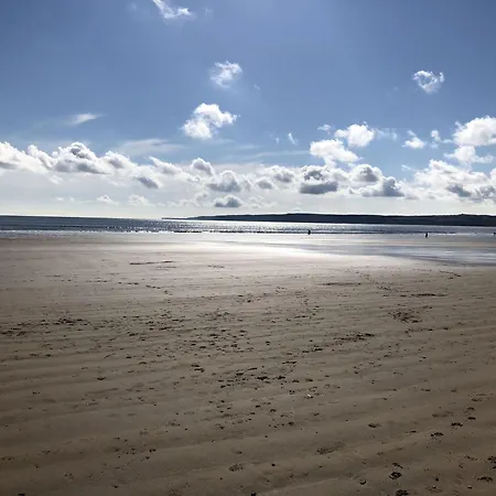 Mirobelle Cottage- Part Of The The Bay Village With Pool, Gym And Direct Access, Pub, Restaurant, Tennis And Meadows Walks Filey
