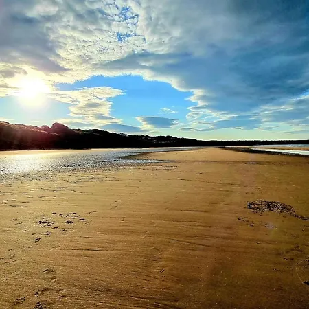 Mirobelle Cottage- Part Of The The Bay Village With Pool, Gym And Direct Access, Pub, Restaurant, Tennis And Meadows Walks Сasa de vacaciones Filey