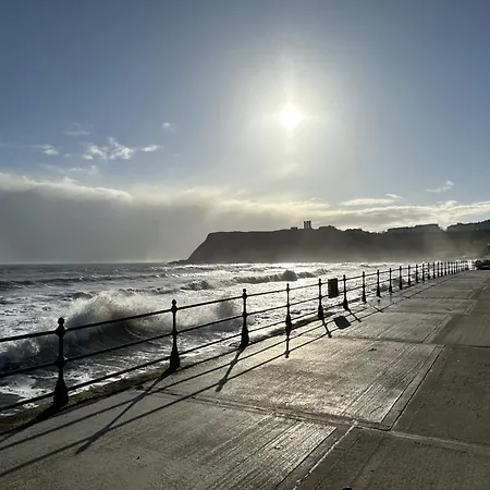Сasa de vacaciones Mirobelle Cottage- Part Of The The Bay Village With Pool, Gym And Direct Access, Pub, Restaurant, Tennis And Meadows Walks Filey